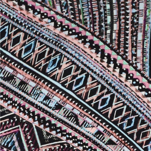 Lululemon Energy Bra Tribal Pace Energy Bra Size 4 - Picture 2 of 7